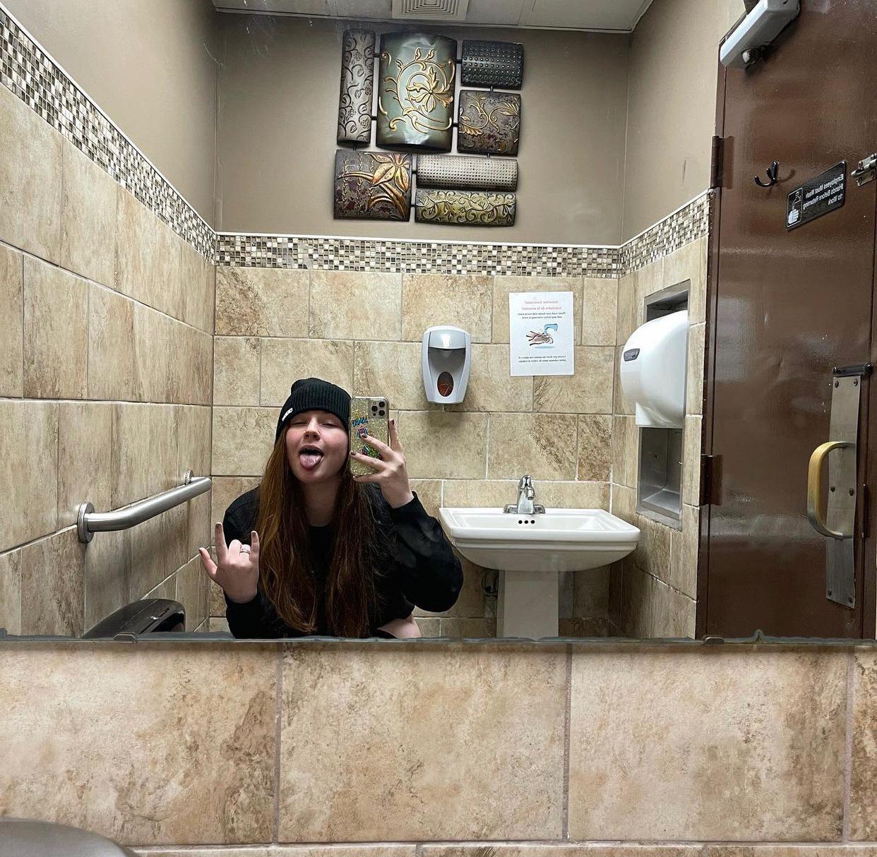 I’m available for hookup both incall and outcall services ✅💯🍑🥶
