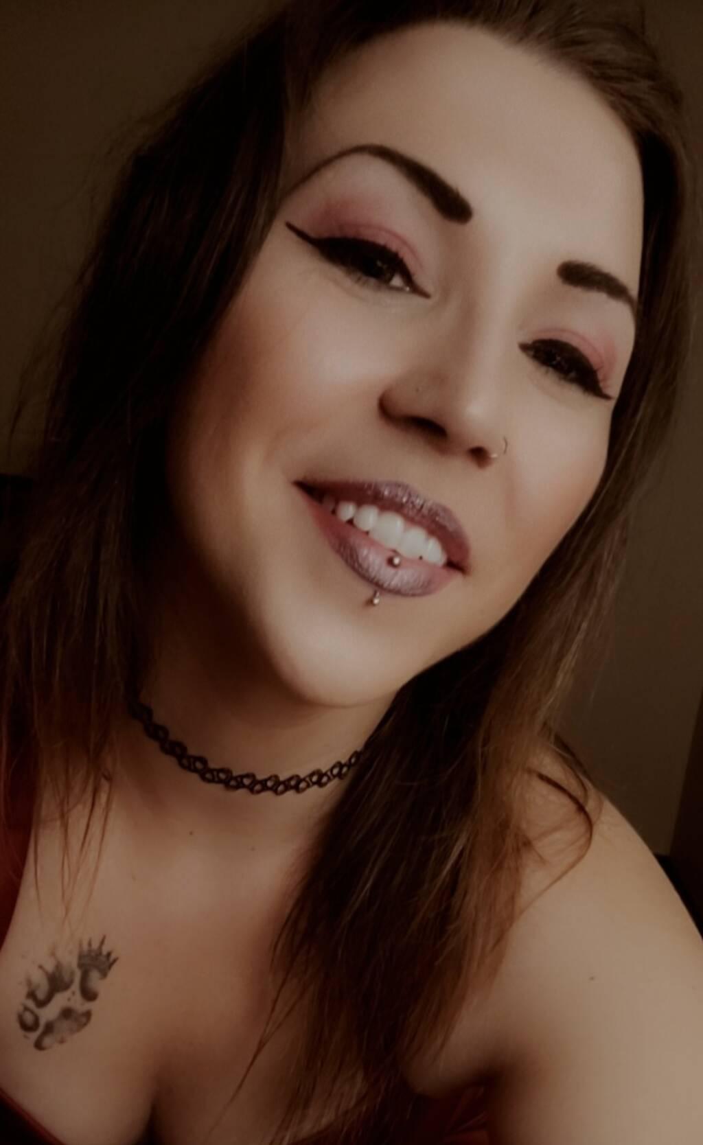 Italian/Spanish Goddess ST THOMAS ready when you are