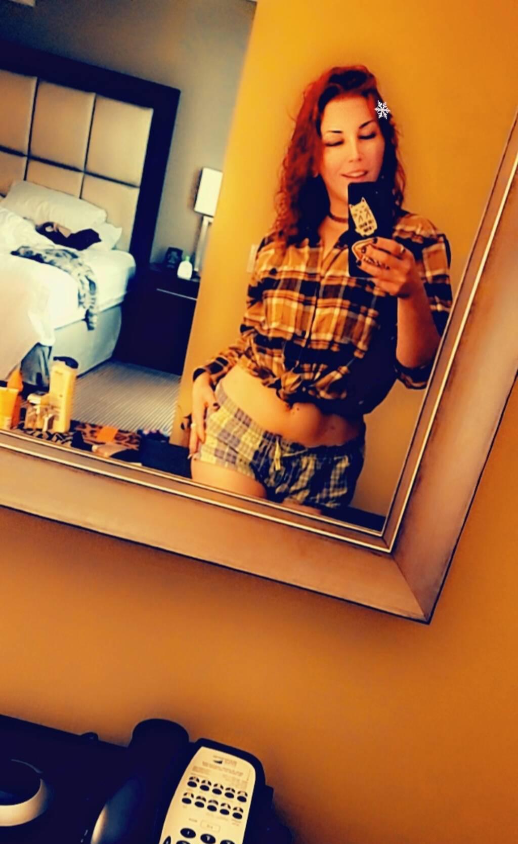 Italian/Spanish Goddess ST THOMAS ready when you are