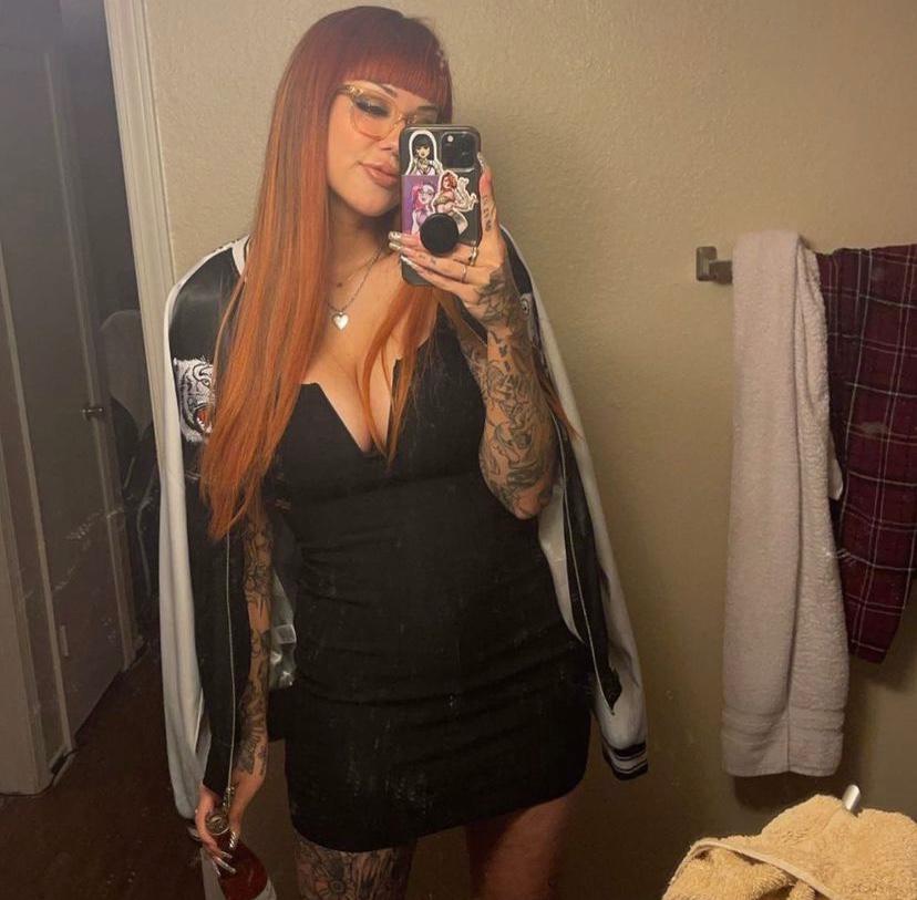 Hot& Nasty😍 Snapchat: laurasimps1011 ,,,, cell phone: 2253720969
