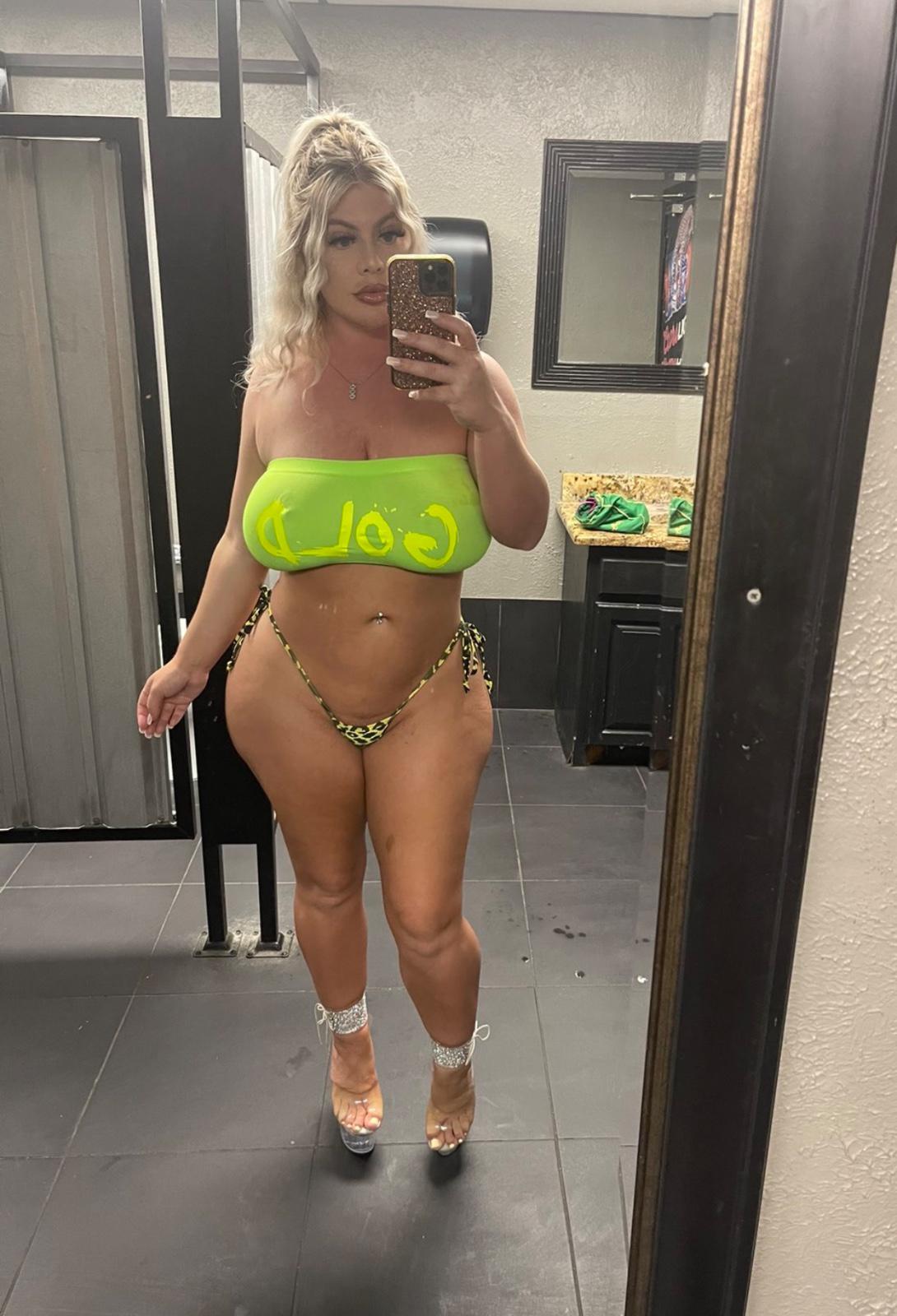 AVAILABLE FOR HOOK UP👅🍆🍑 snapchat: isadblem90 TEXT ME:+1 360 899 8501