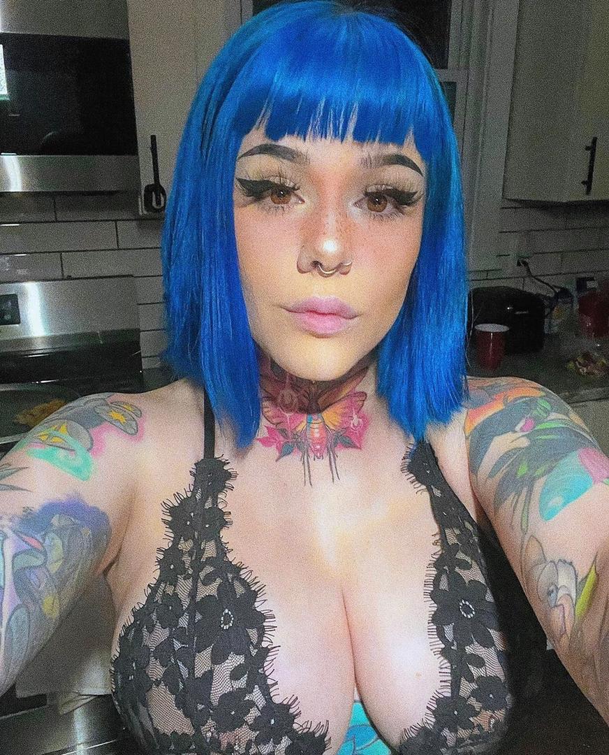 I WANT YOU SO DEEP INSIDE ME, AVAILABLE FOR HOOK UP