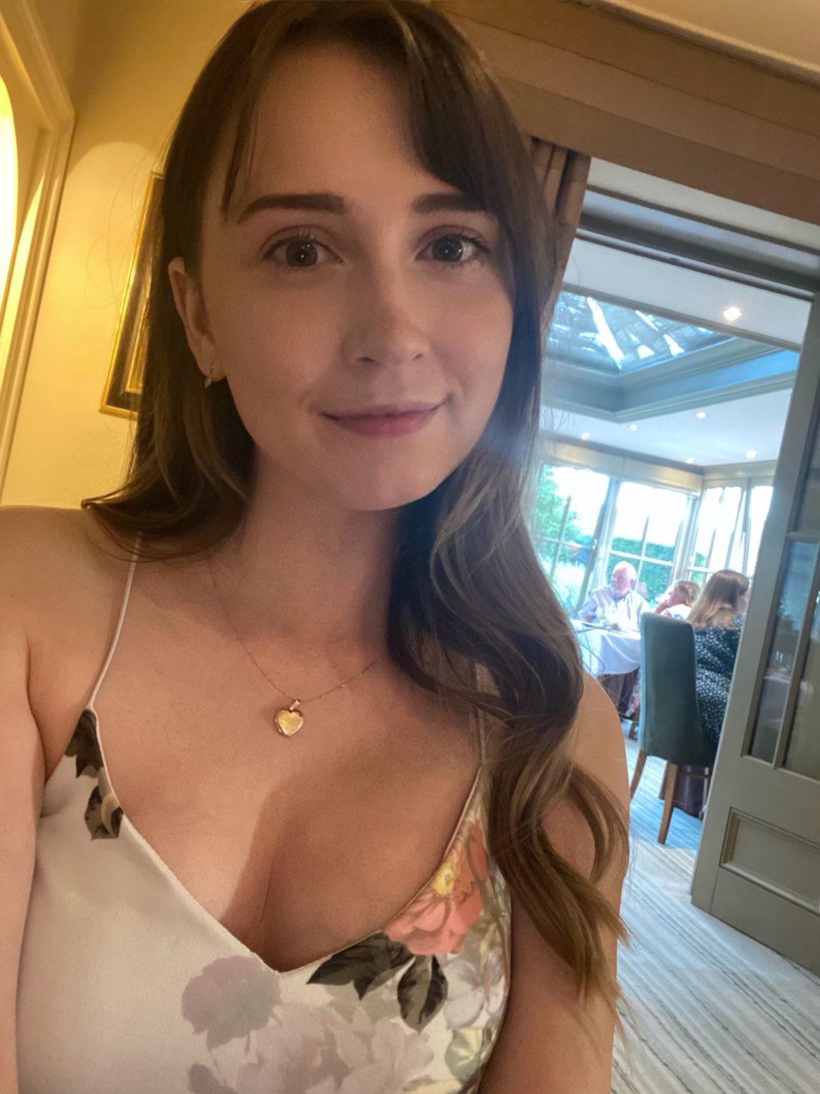 Are you down for fun, sex and hookup? Hit me up for fun 🍑👅🍆💯💦📞☎️