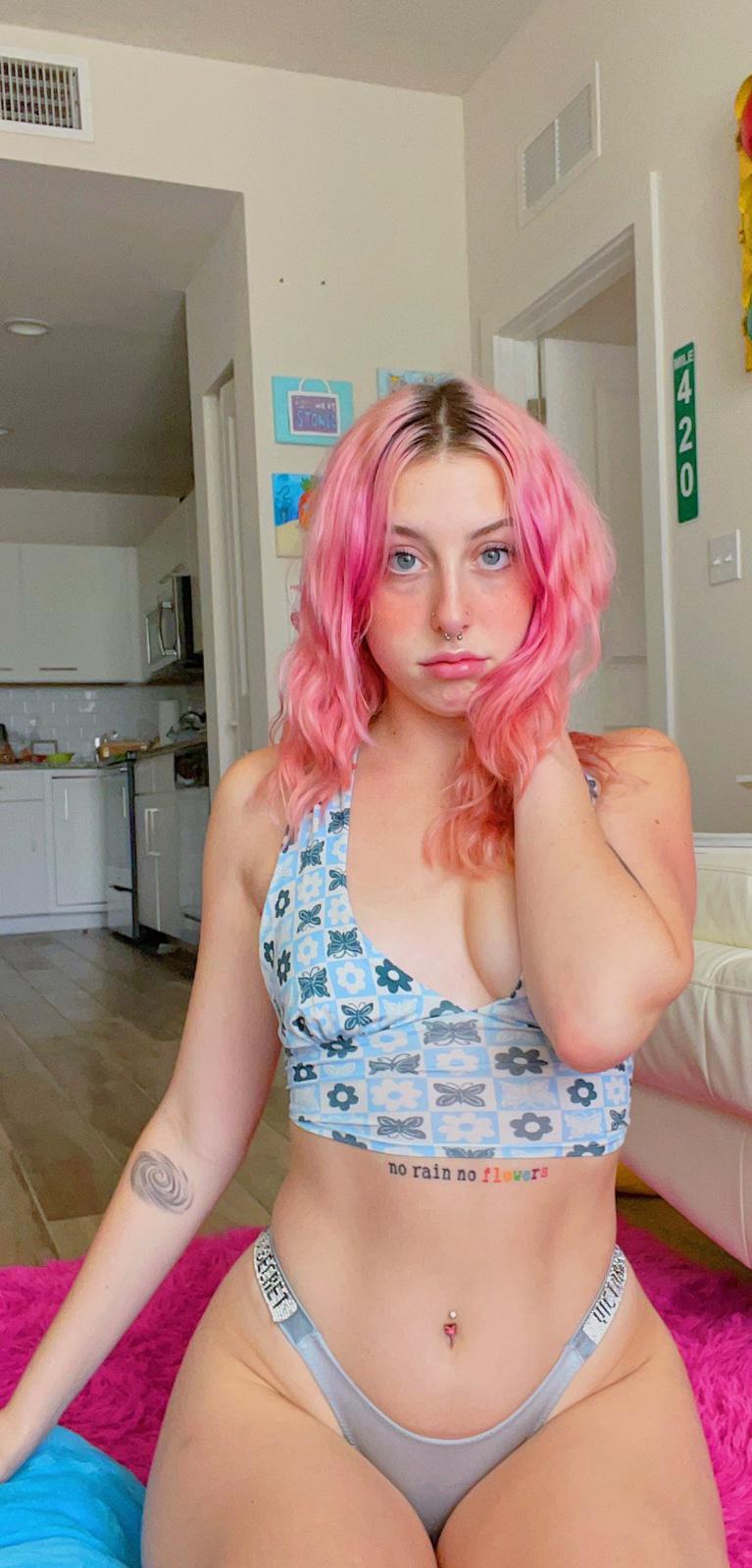 I’m down to fuck 🍆💦👅 snap Ajoke202220
