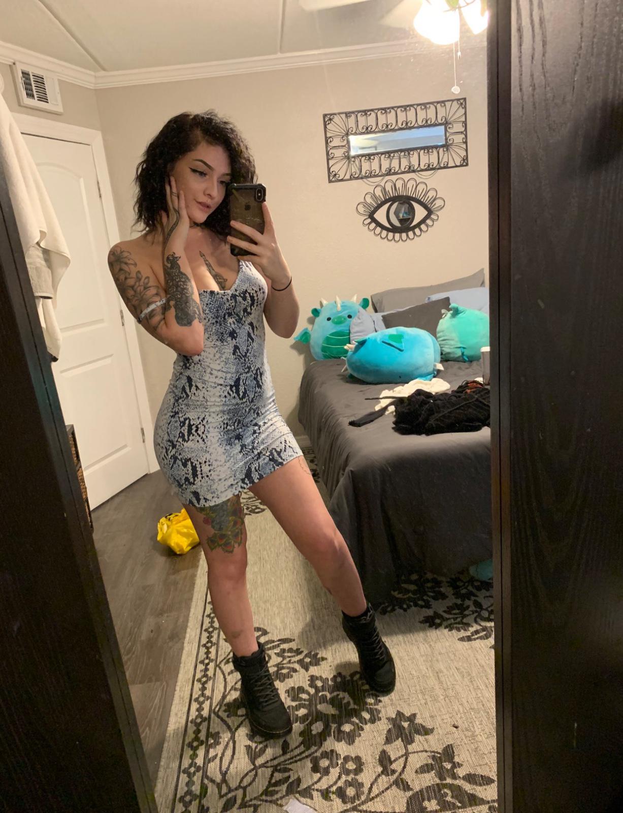 HOOKUP SEX AND SELL DRUGS 💦💦