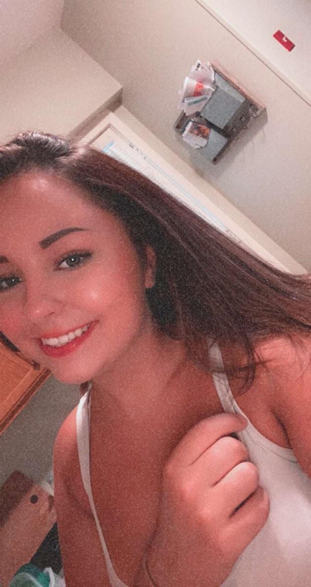 LOOKING🍭4🍬D🍦SWEETEST🍼MILKY💦JUICY🌧WET🍇**🍓SEND A DM