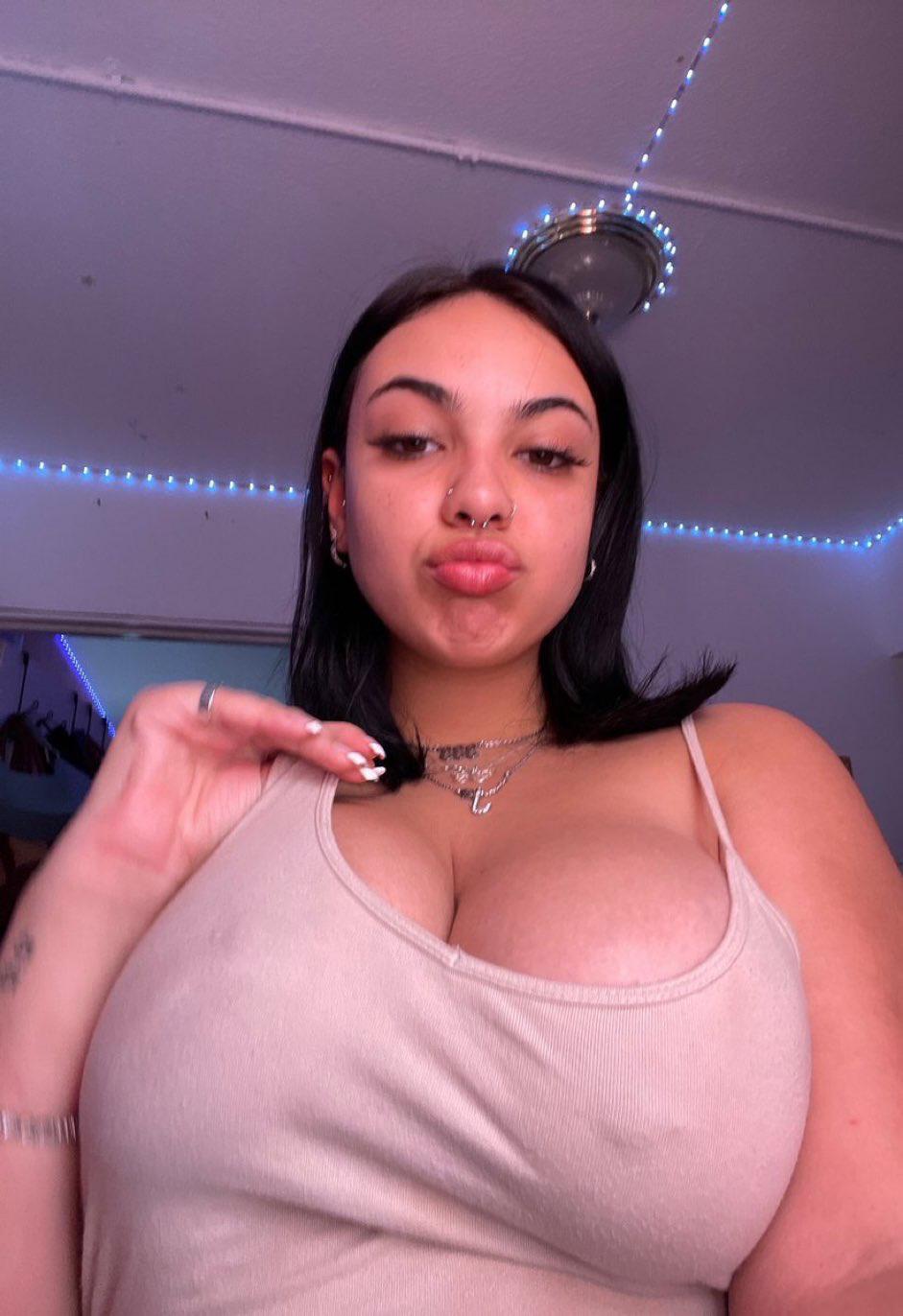 ESCORT BEST SERVICE TEXT Me: (805) 272-0841 or add my Snapchat :Kimberlyxosexy