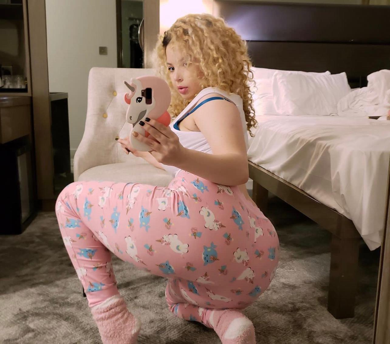 Sexhookup 🇨🇦🇨🇦