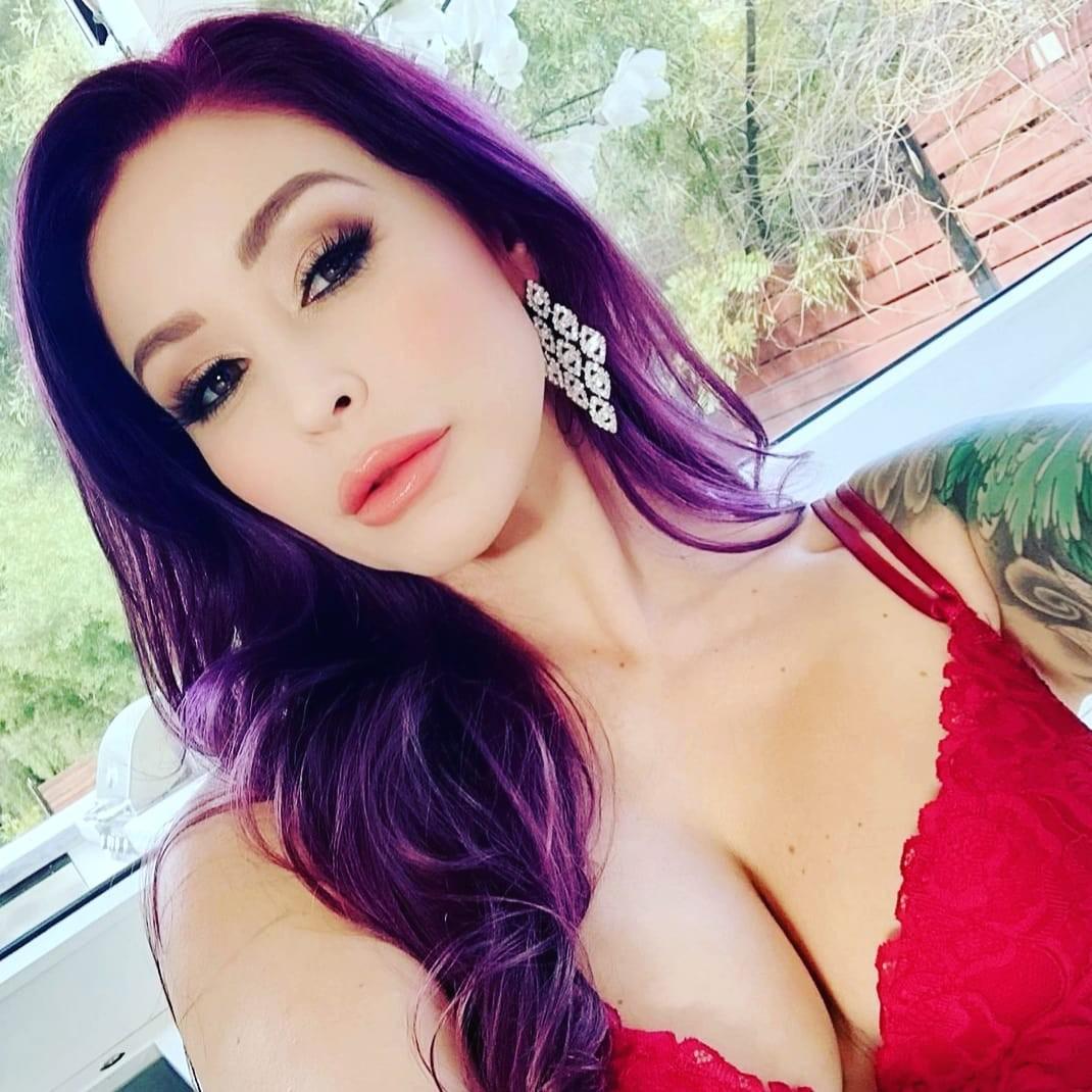 Red head here for pleasure