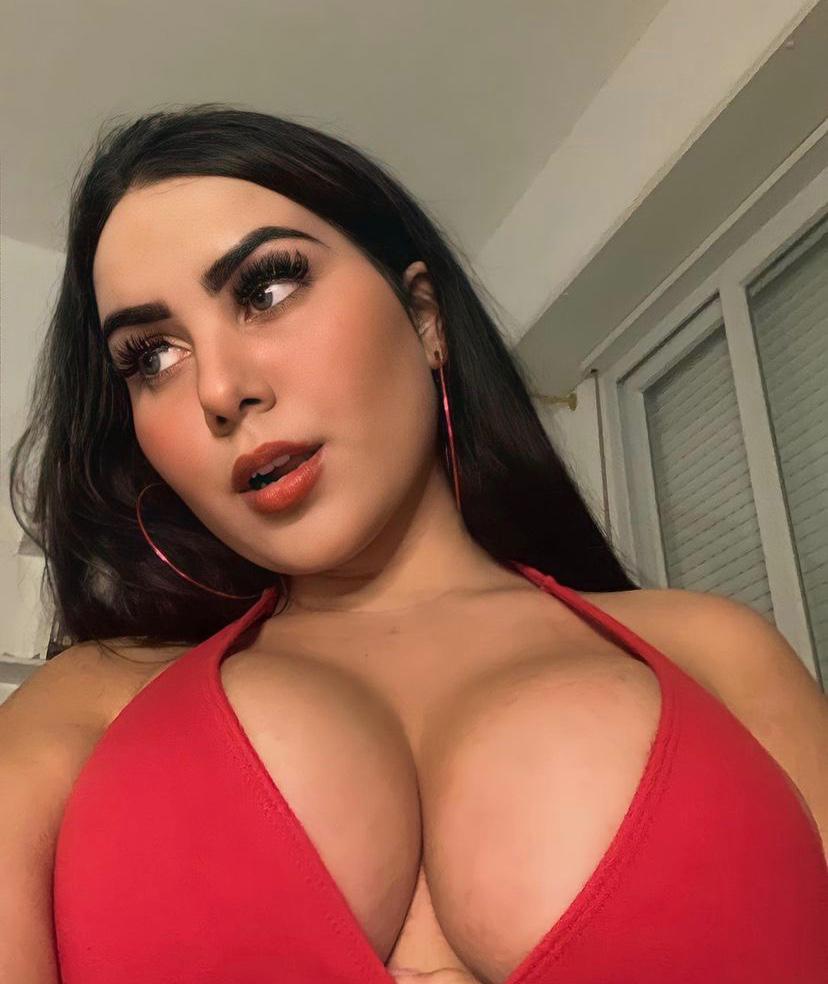 Hot & sexy 🥰🥵 Kimberly Snapchat: clowey2022834 ,,, cell phone:(360) 719-4876