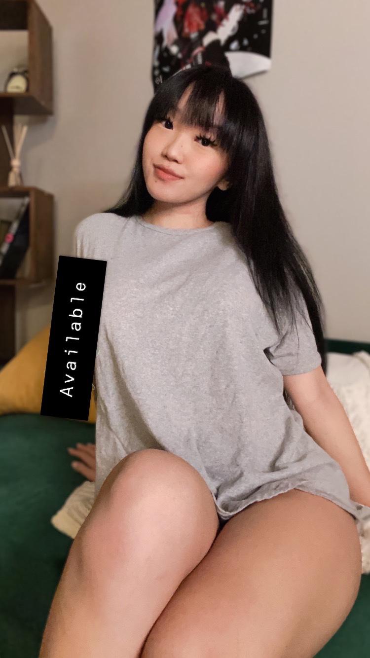 I receive all bookings on Snapchat: avathilda02 or IG: ava__b02