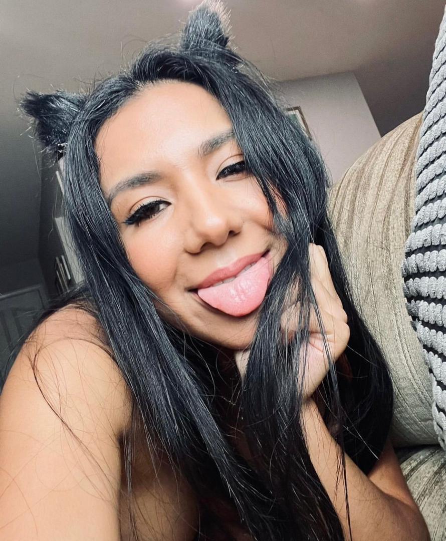 I CAN SWALLOW ALL YOUR CUM 💦AND GIVE YOU ORAL SEX 🍆🍑
