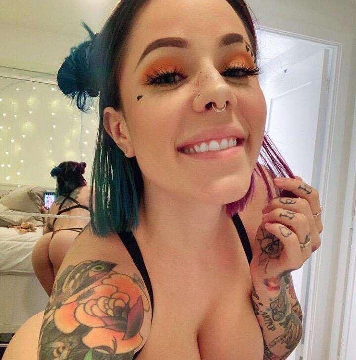 I would love to suck Dane deepthroat dicks and also swallow loads