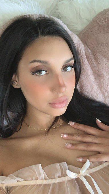squirt 💦 ready for fun I WANT YOU SO DEEP INSIDE ME, AVAILABLE FOR ANY HOOK