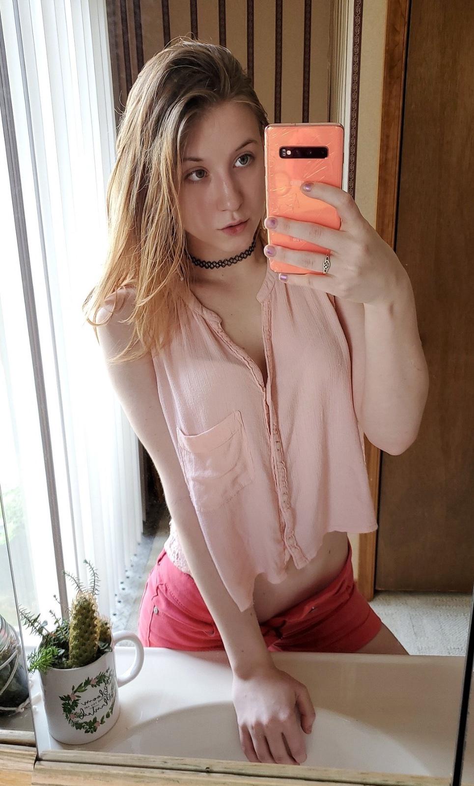 Redhead Sexy and hot 🥵🍑😍🍆👅