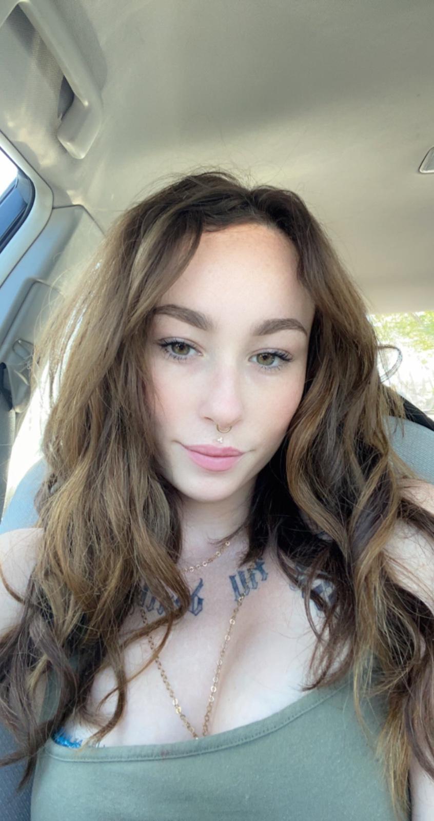 Hookup with me let’s Fuck Add my Snapchat mia_ava918 text me (8503886061)