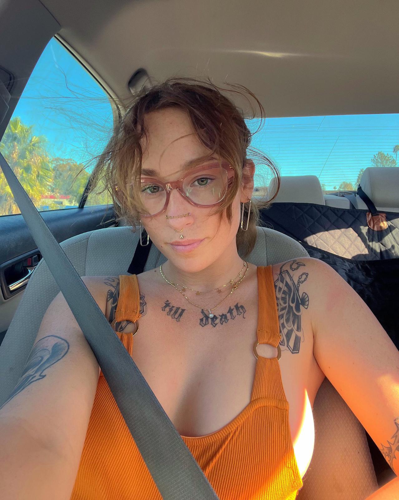 Hookup with me let’s Fuck Add my Snapchat mia_ava918 text me (8503886061)