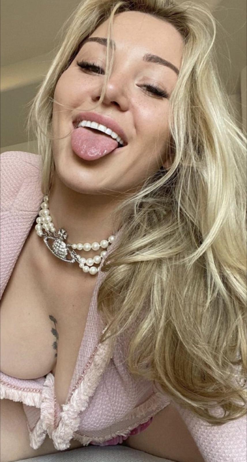 Down to fuck ❤️🍆🍑💯