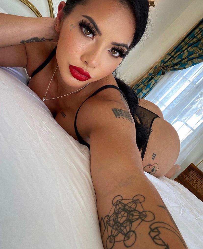 I’m available for Sex Hookup👅 And Discreet fun 🍆👅