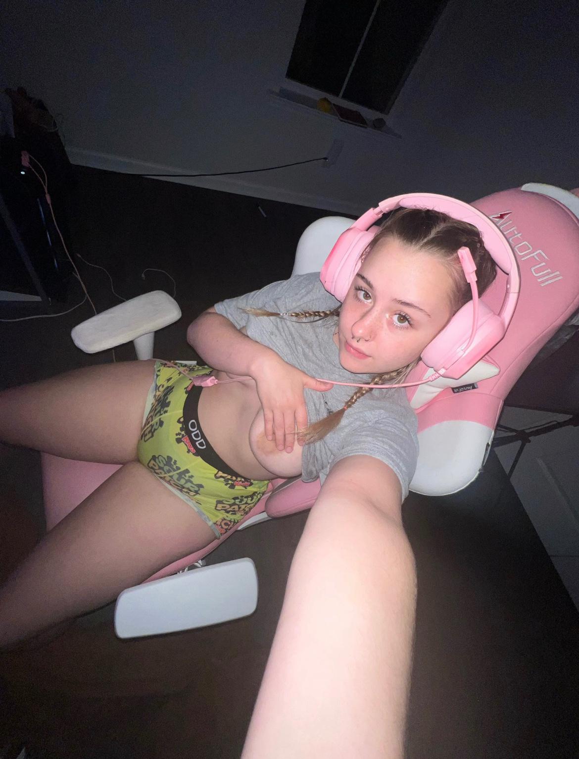 SEX HOOKUP💦🍑💦🍑💦