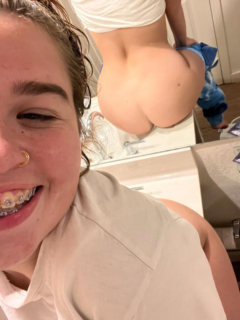 AVAILABLE FOR SOME FUN🥰💋💋👅🍑🍑🍆🍆