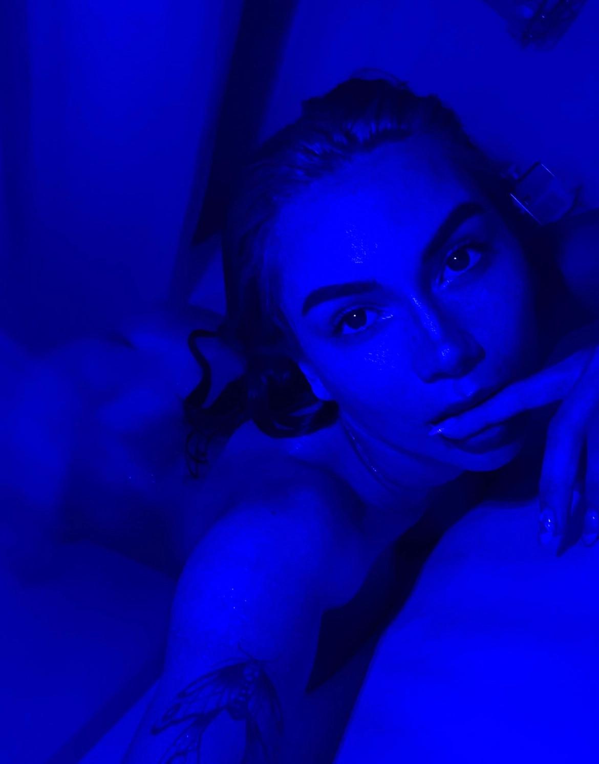 Hey 👋 I’m available for fun 🤩 🍆👅🍆❤️