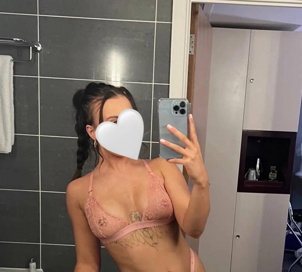 FREAKY SLUT READY TO MAKE YOU CUM -INCALL&OUTCALL