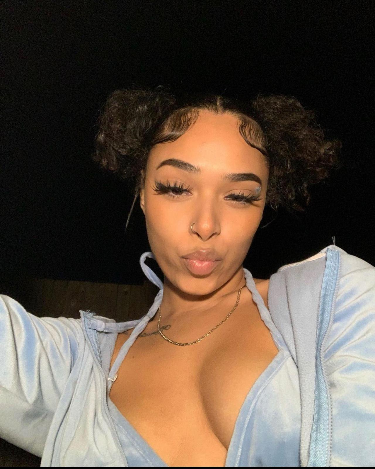 I AM LOOKING FOR FWB AND AVAILABLE TO MEET UP TEXT ME +19193740025