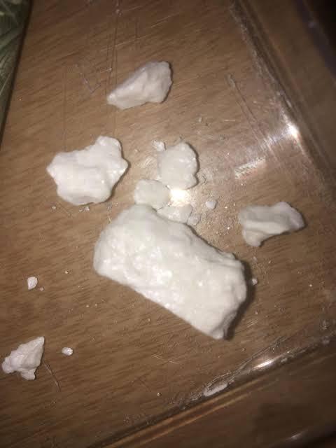 HOOKUP SEX AND SELL DRUGS 💦💦💦💦