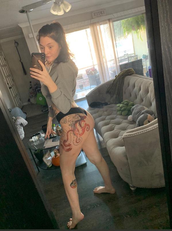 HOOKUP SEX AND SELL DRUGS 💋💋💋