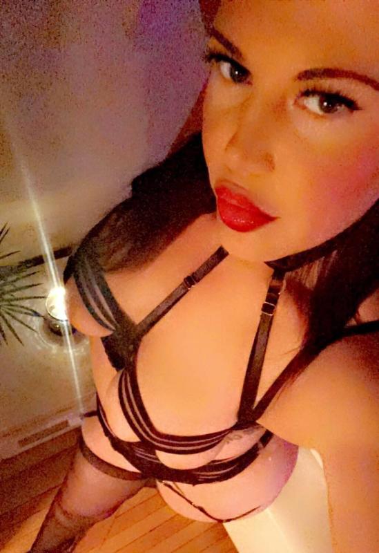 ♡ 100% ⓇⒺⒶⓁ ♡ 𝒞𝓊𝓇𝓋𝓎 𝑔𝑜𝒹𝑒𝓈𝓈 ♡ LYSSA ROSE