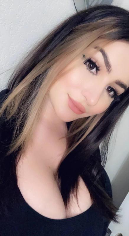 I’m Available in Medicine Hat🥰